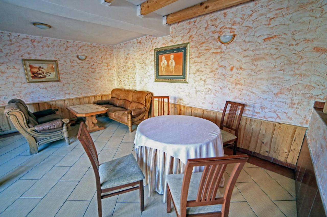 Folwark Tumiany Pokoje & Restauracja エクステリア 写真