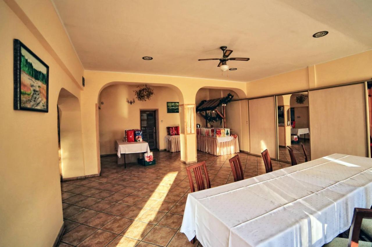 Folwark Tumiany Pokoje & Restauracja エクステリア 写真