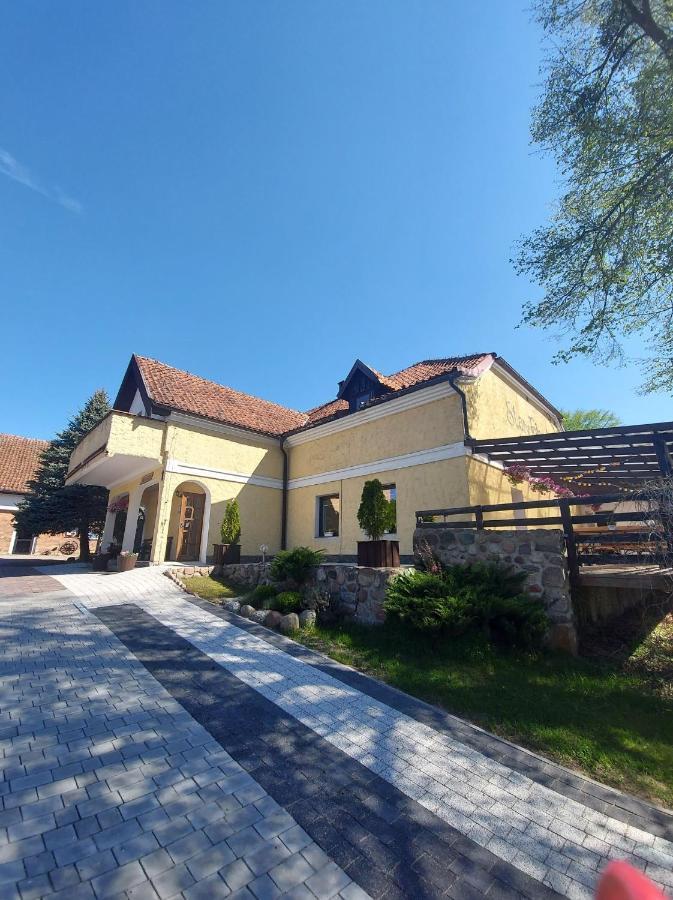 Folwark Tumiany Pokoje & Restauracja エクステリア 写真