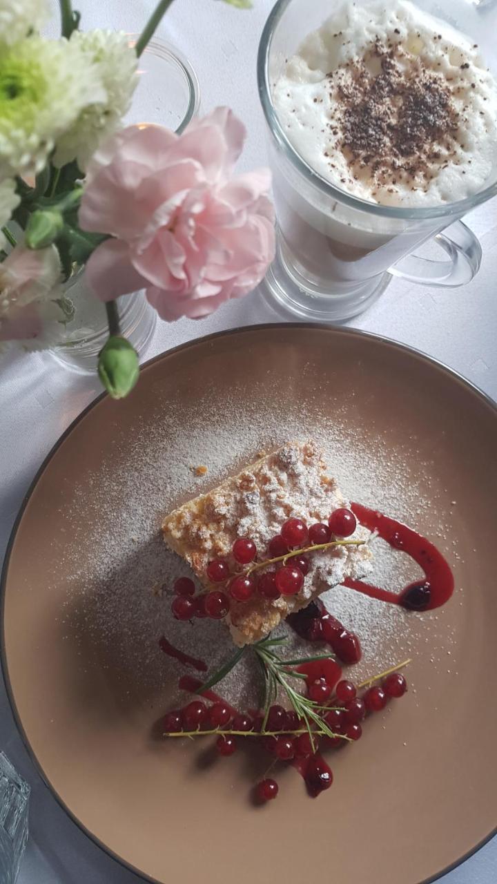 Folwark Tumiany Pokoje & Restauracja エクステリア 写真